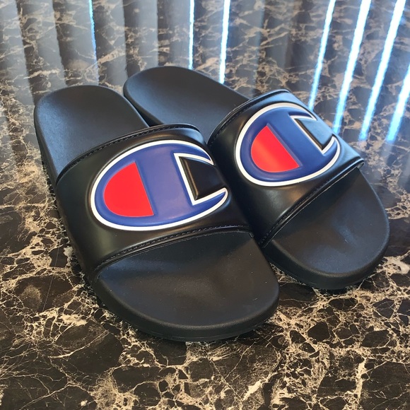champion slides on feet